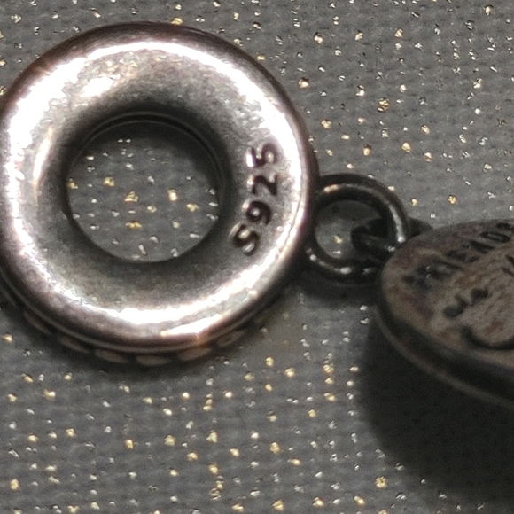 ʕ·ᴥ·ʔAuthentic Pandora Friends Are Family Dangle Charm #798124EN16 - Picture 3 of 3